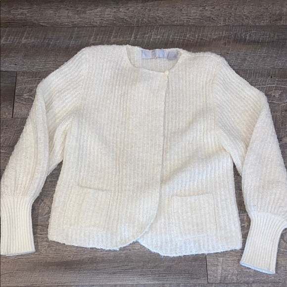 Vintage Cream Chunky Knit Cardigan with Ribbed Pattern and shoulder pads - Picture 3 of 12